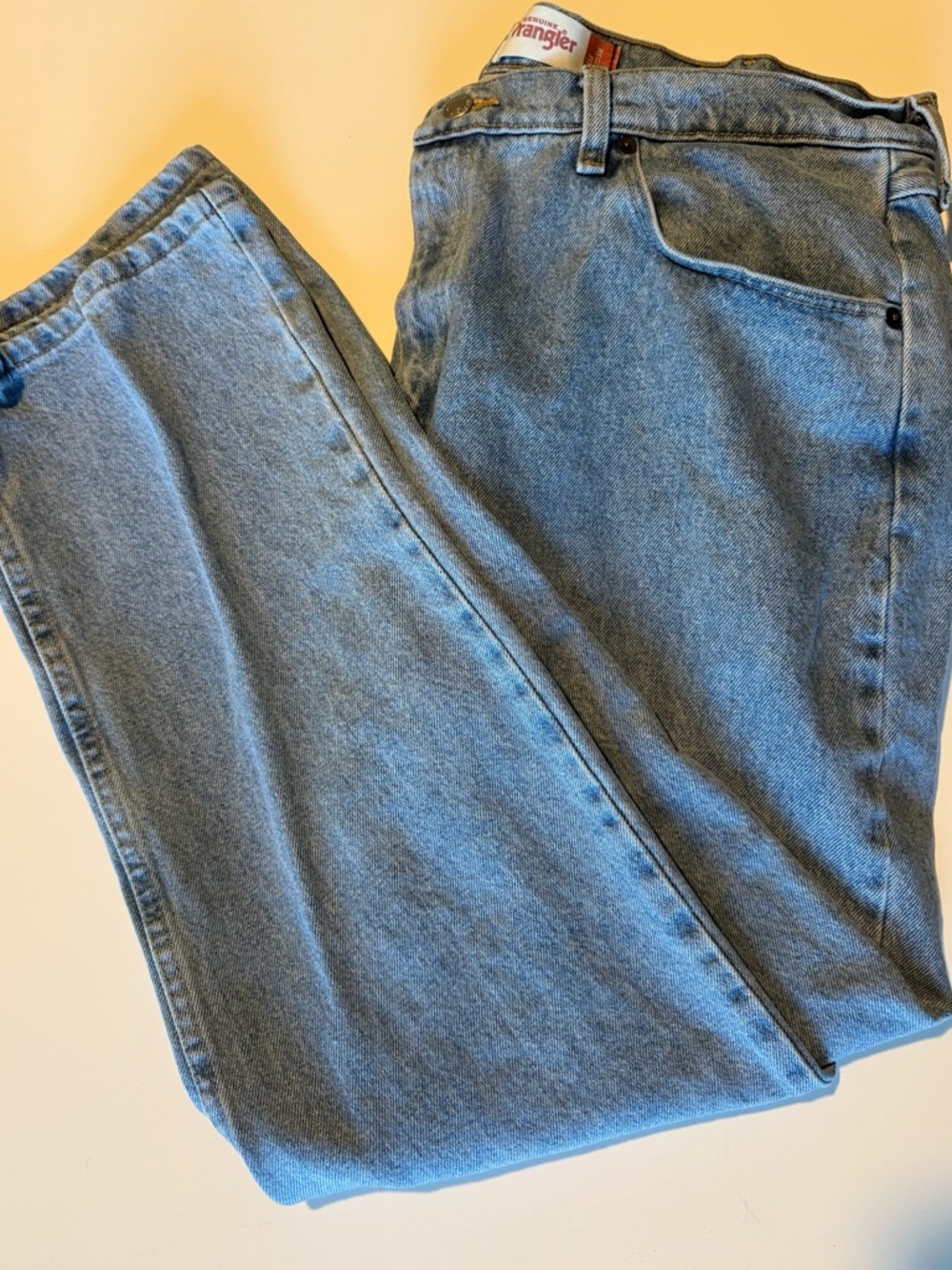 Wrangler Men's Medium Blue Straight-Leg Jeans